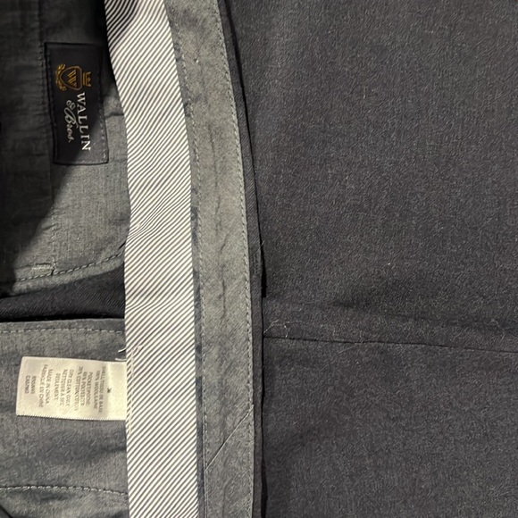 Wallin & Bros Navy Wool Suit | Comes with two pairs of matching pants - Picture 13 of 14